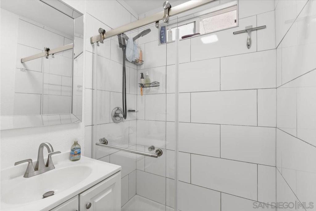 Pacific Beach - Residential Income