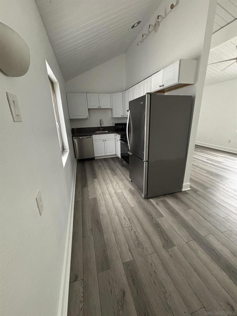 Pacific Beach - Residential Income