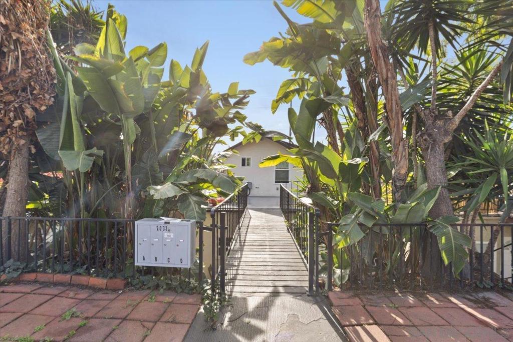 Pacific Beach - Residential Income