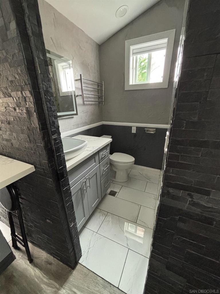 Pacific Beach - Residential Income