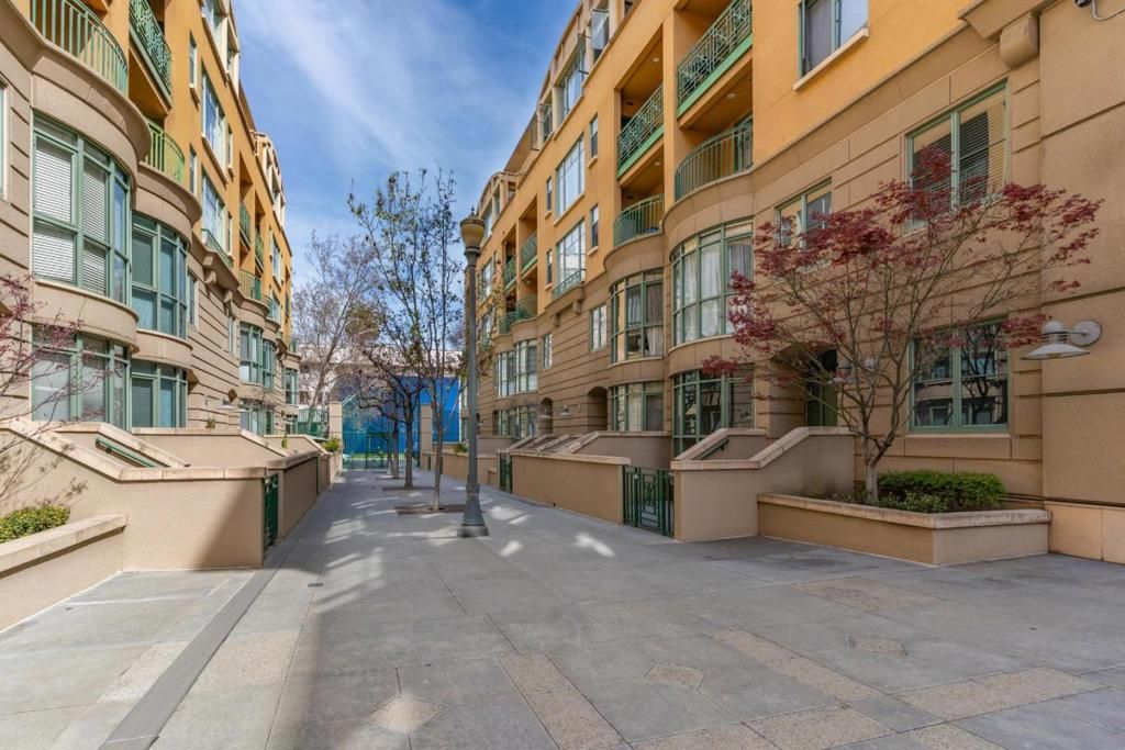Photo of 144 S 3rd Street #439, San Jose, CA 95112 (MLS # ML82039059)