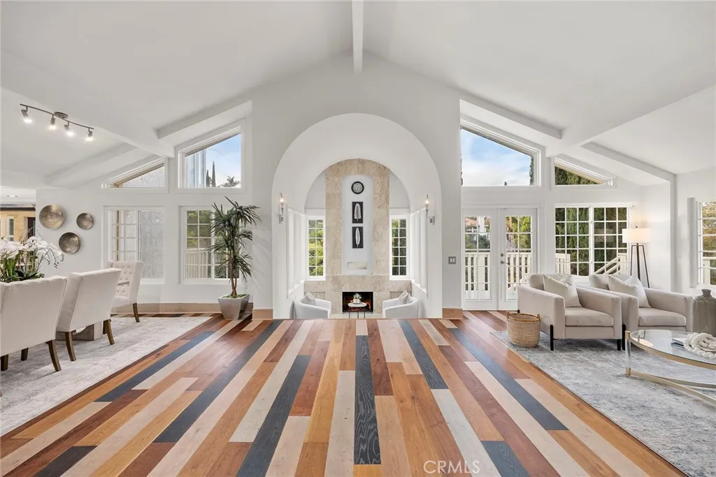 Anaheim Hills, California 92807, United States, 4 Bedrooms Bedrooms, ,4 BathroomsBathrooms,Residential,Active,244360