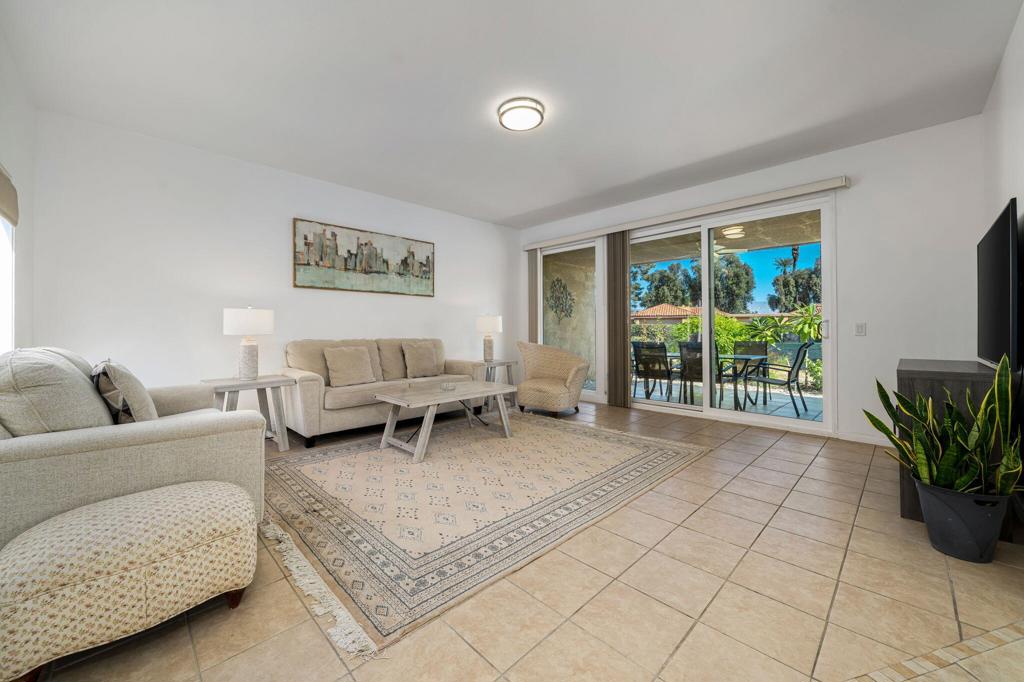 Sunrise C.C. - Residential