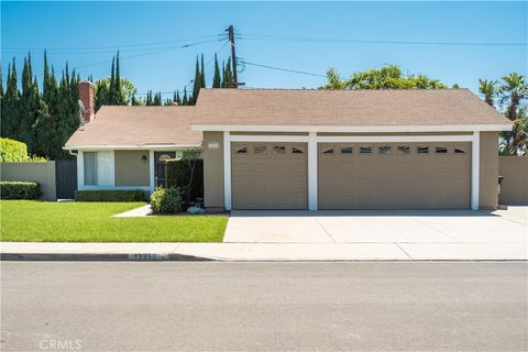 Photo of 13232 Marshall LN, Tustin, CA 92780 (MLS # AR26096881)