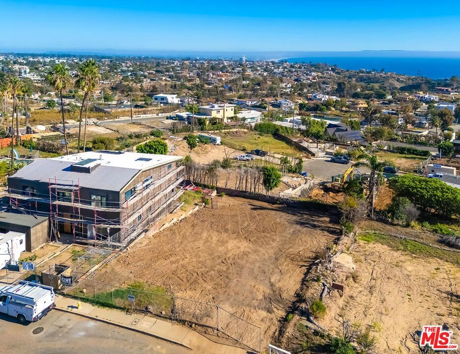 Photo of 16644 Akron Street, Pacific Palisades, CA 90272 (MLS # 26101710)
