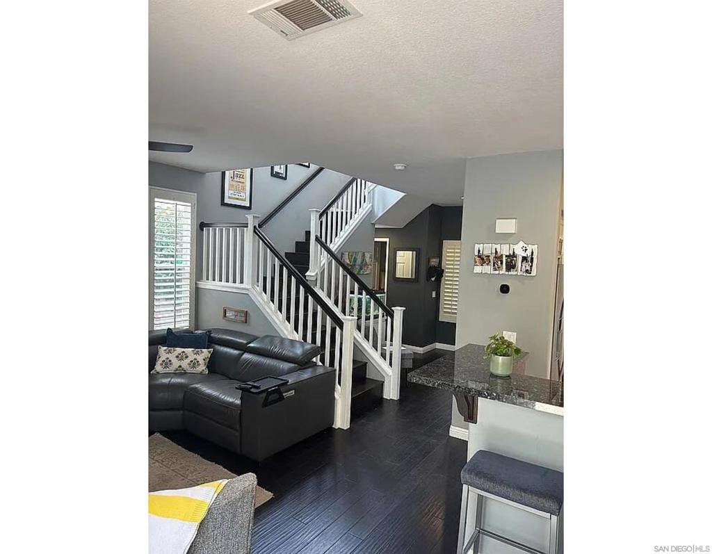 2995 W Canyon