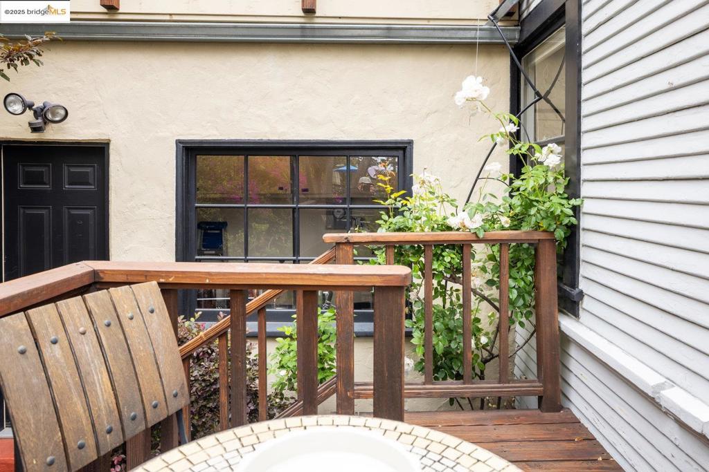 ELMWOOD - Residential