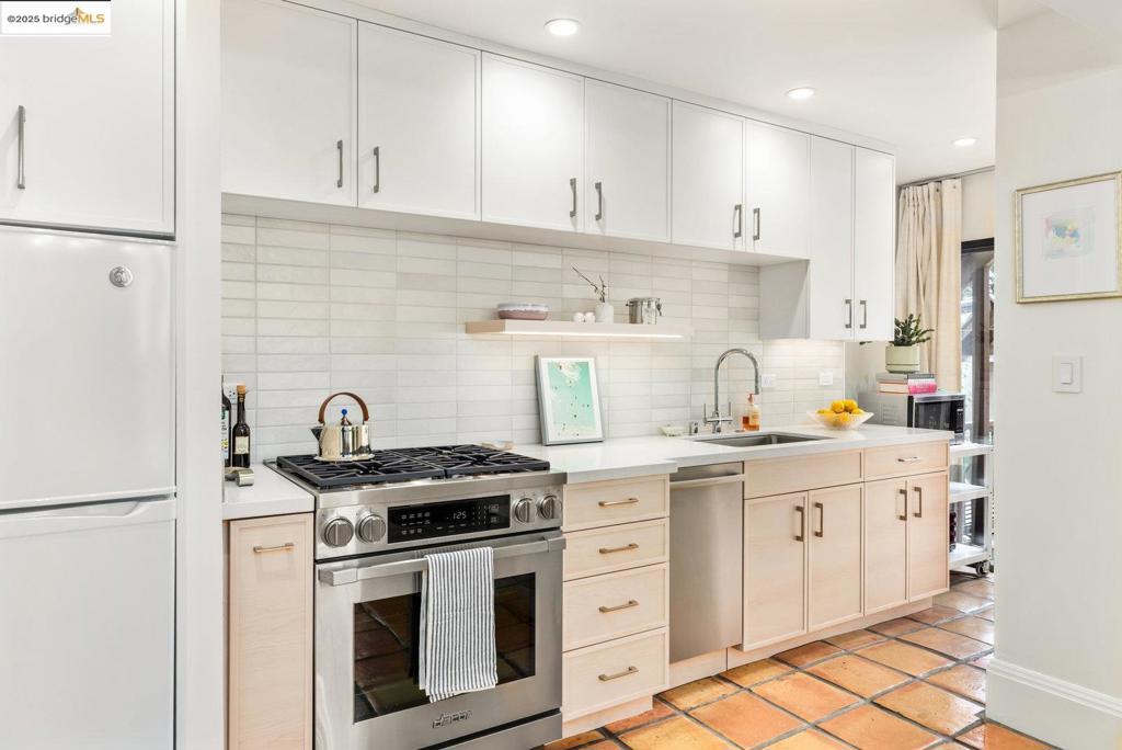 ELMWOOD - Residential