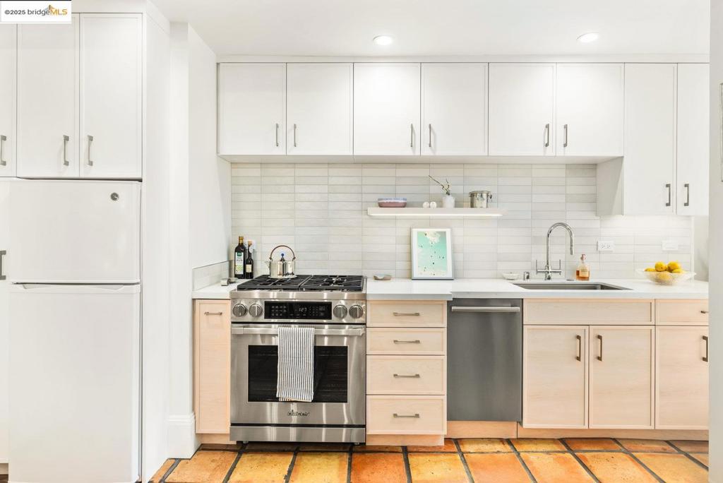 ELMWOOD - Residential