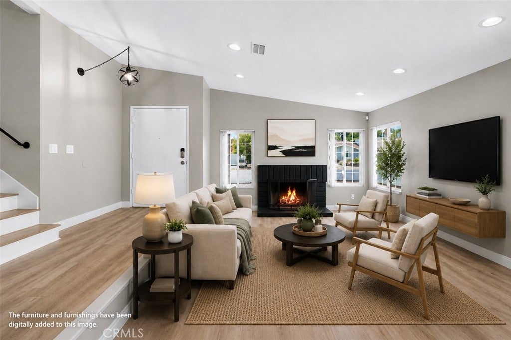 1810 Manzanita Court
