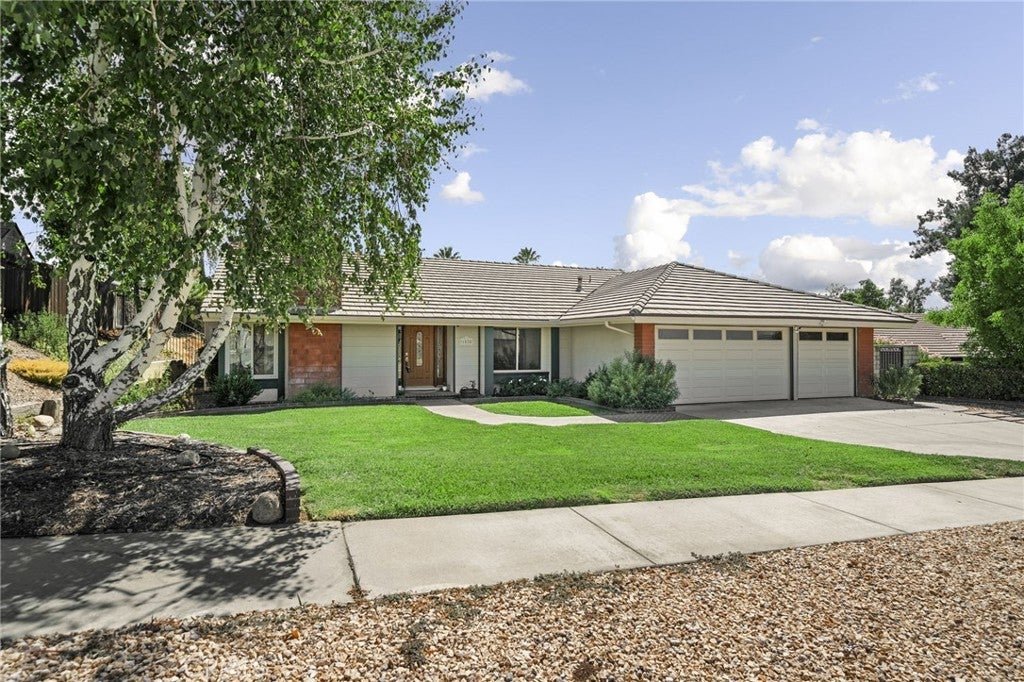 1528 Lori Court