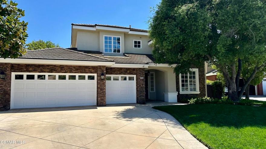 Amazing home in the coveted and gated Meadows community of Lake Sherwood with breathtaking views and perfect Cul-De-Sac location. This home is a must see!