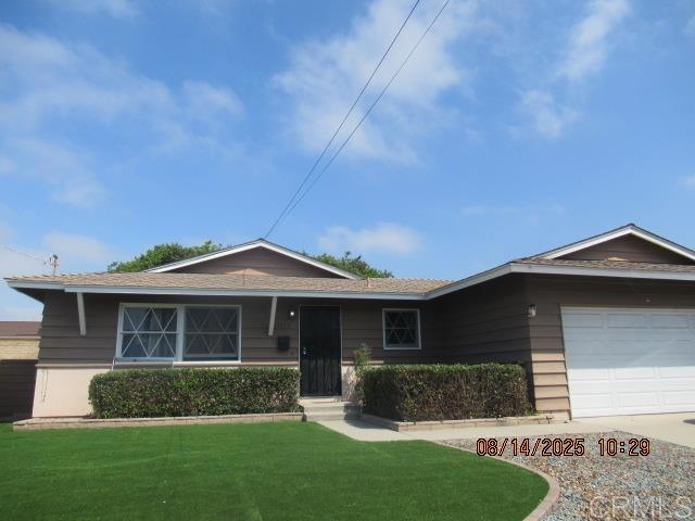 Single story home in the College Estates area, across from SWC, walk to elementary, middle and high schools, close to shopping and restaurants. Laminate flooring in the living room, dining area and hallway and bedrooms. Kitchen has granite counters, gas stove and refrigerator is included. Huge enclosed patio room with new indoor carpet. 2 car attached garage with washer and dryer hook ups. Available for move in August 1st, Pets on approval and with references.
