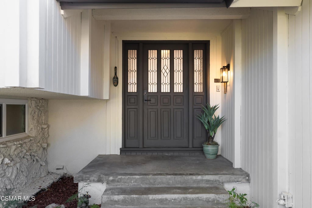 5551 Lake Lindero Drive