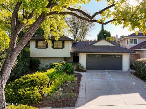 Photo of 5551 Lake Lindero Drive, Agoura Hills, CA 91301 (MLS # 226004924)