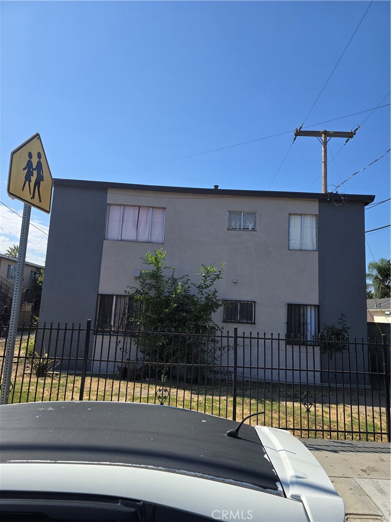 11104 Klingerman Street