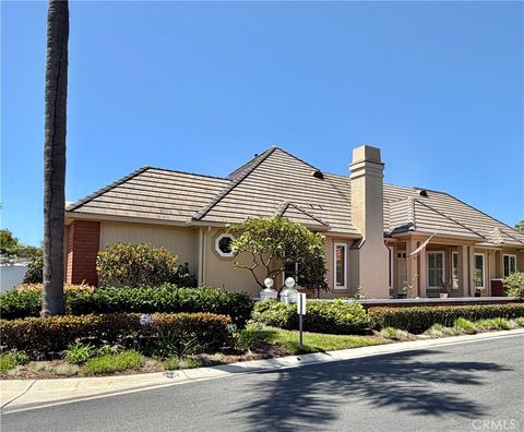 Photo of 6141 Eaglecrest DR, Huntington Beach, CA 92648 (MLS # OC26131853)