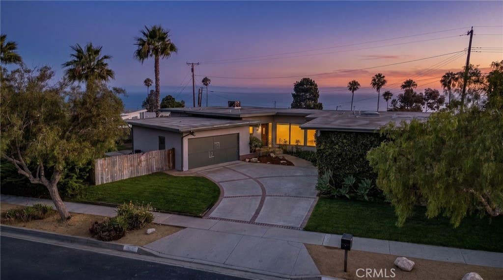 Photo of 3914 Dauntless DR, Rancho Palos Verdes, CA 90275 (MLS # PV26161170)