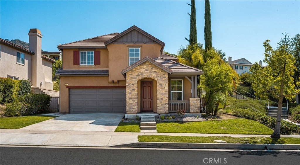 705 E Lemon Swirl DR