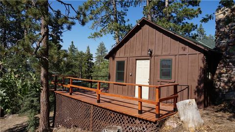 75 Metcalf Creek Trail Big Bear Lake CA 92315