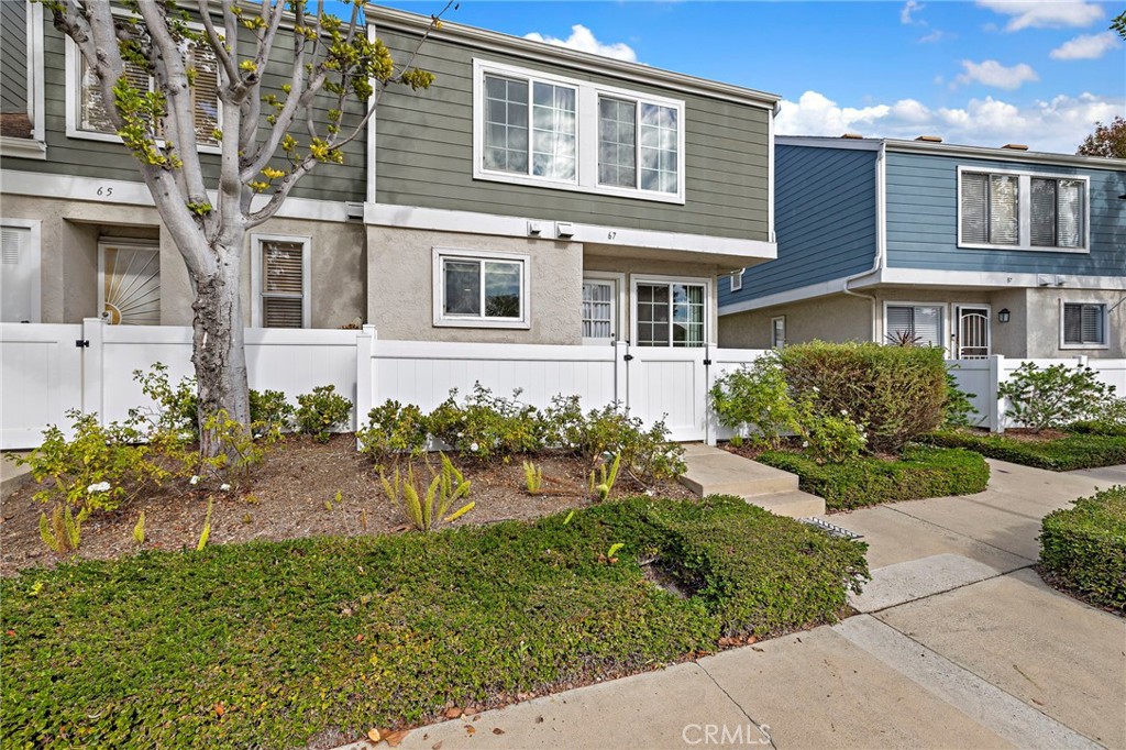 67 Abbeywood