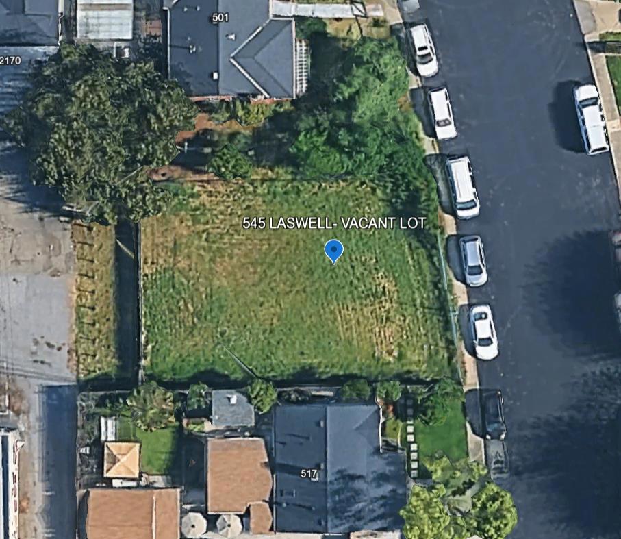 Lot ready to build. Great Burbank neighborhood, quiet street. Drive by lot to show.