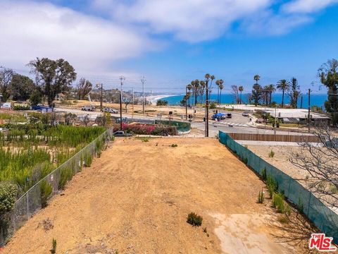 Photo of 17034 Livorno Drive, Pacific Palisades, CA 90272 (MLS # 26855117)