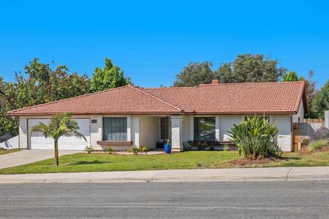 1556 Whispering Palm Oceanside CA 92056