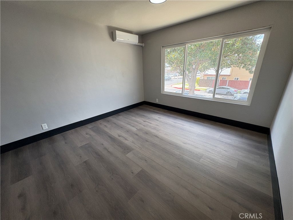 2001 E Wilshire Avenue 4