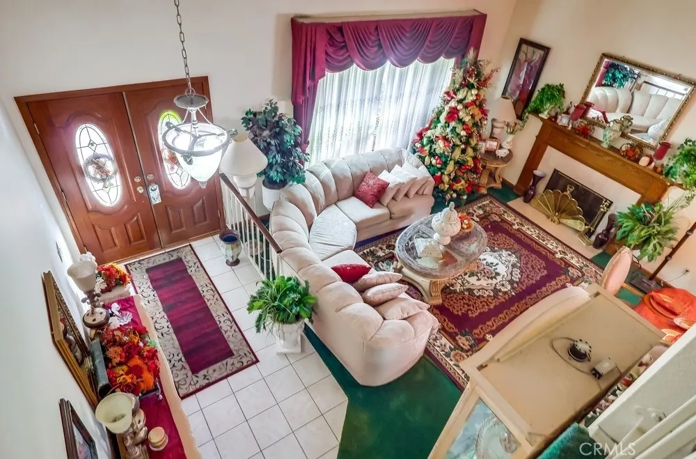 Saugus, California 91350, United States, 4 Bedrooms Bedrooms, ,3 BathroomsBathrooms,Residential,Active,244805