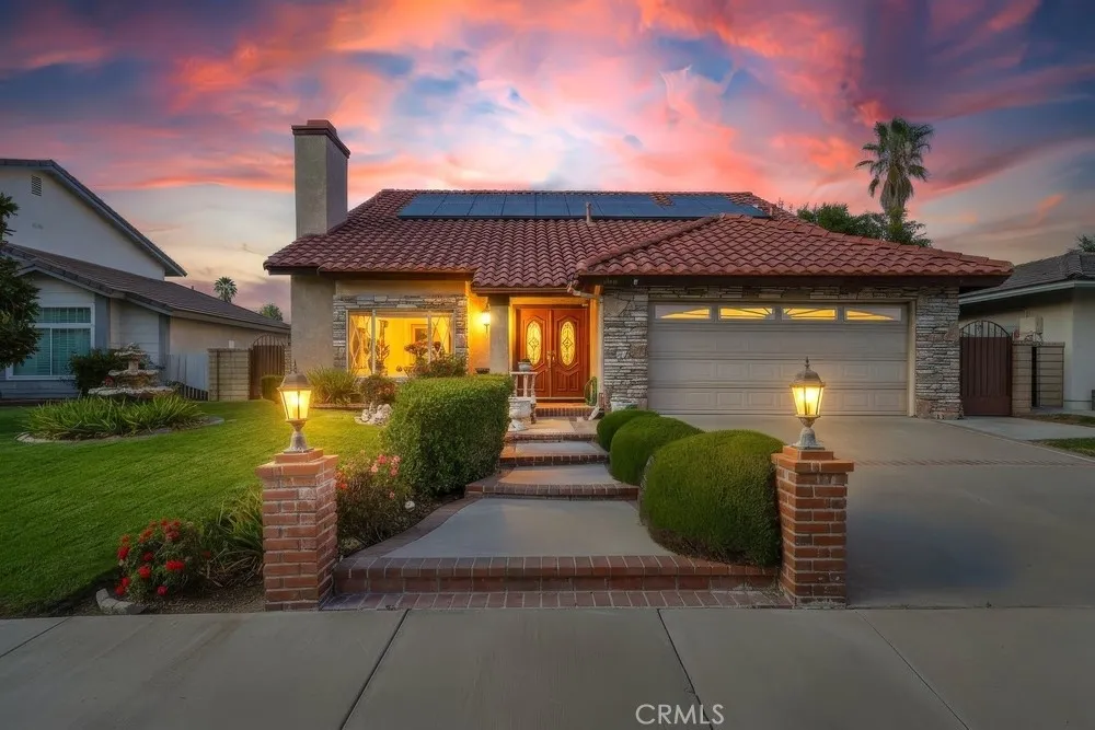 Saugus, California 91350, United States, 4 Bedrooms Bedrooms, ,3 BathroomsBathrooms,Residential,Active,244805