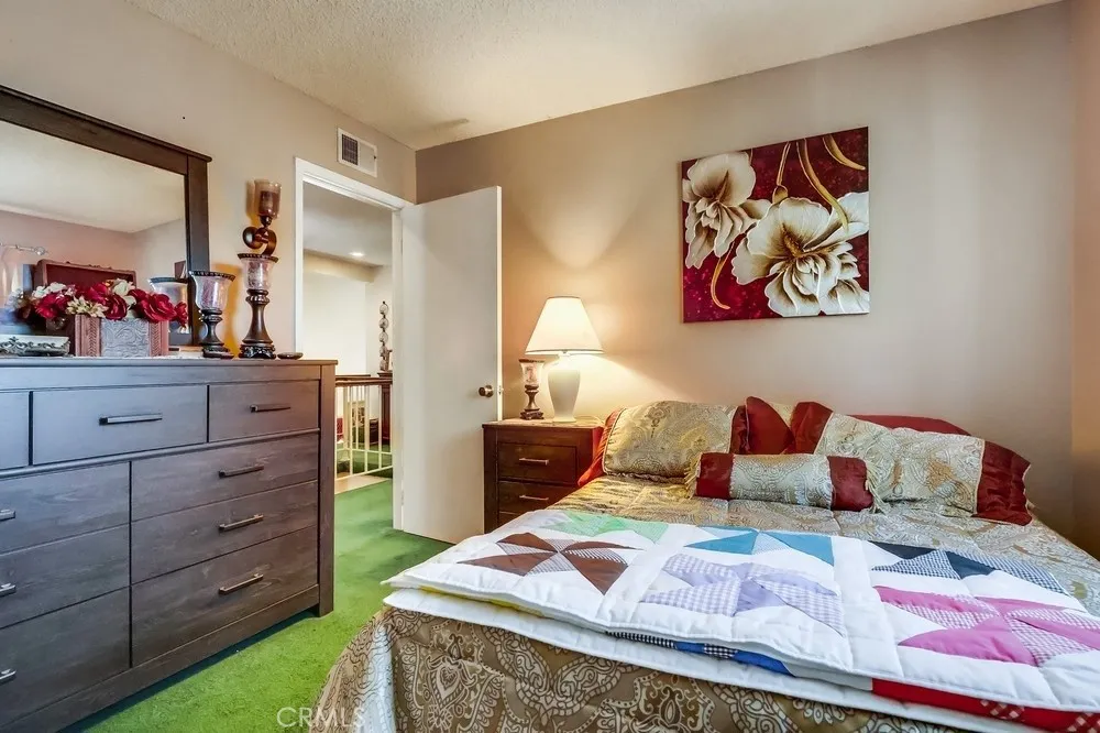 Saugus, California 91350, United States, 4 Bedrooms Bedrooms, ,3 BathroomsBathrooms,Residential,Active,244805