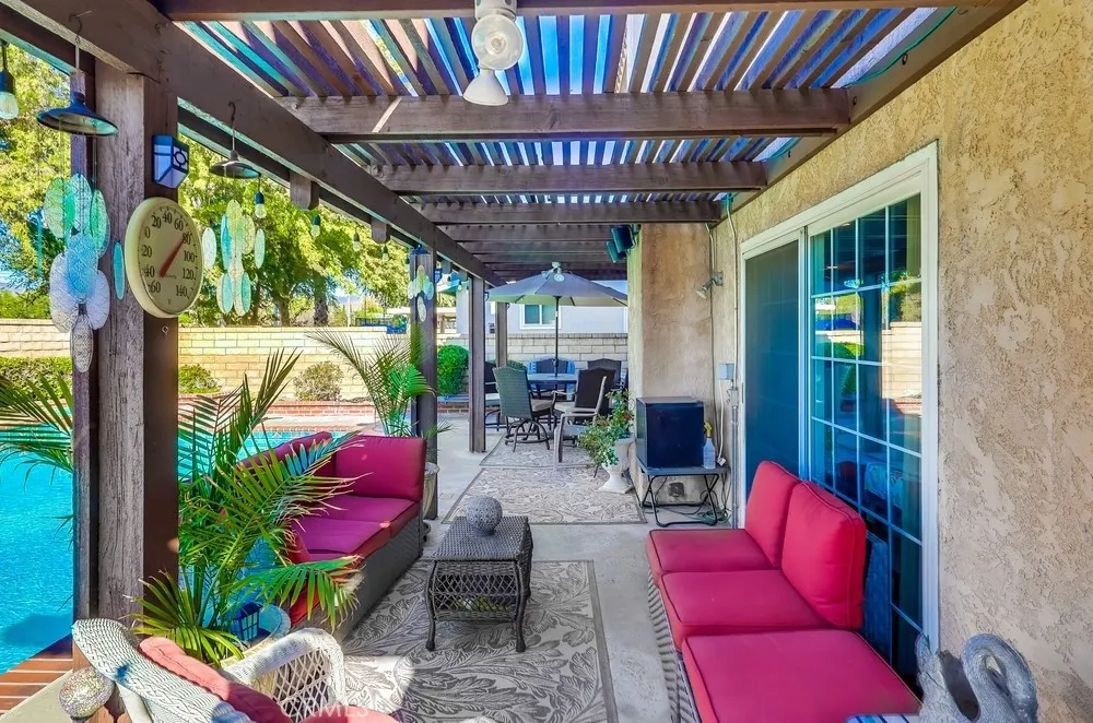 Saugus, California 91350, United States, 4 Bedrooms Bedrooms, ,3 BathroomsBathrooms,Residential,Active,244805