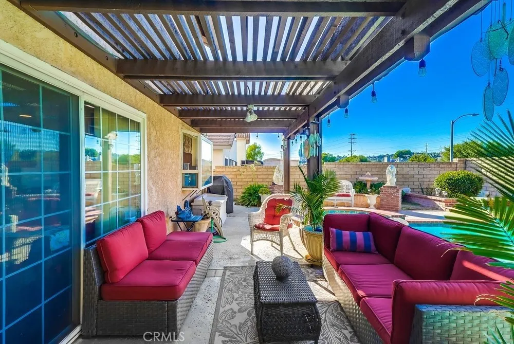 Saugus, California 91350, United States, 4 Bedrooms Bedrooms, ,3 BathroomsBathrooms,Residential,Active,244805