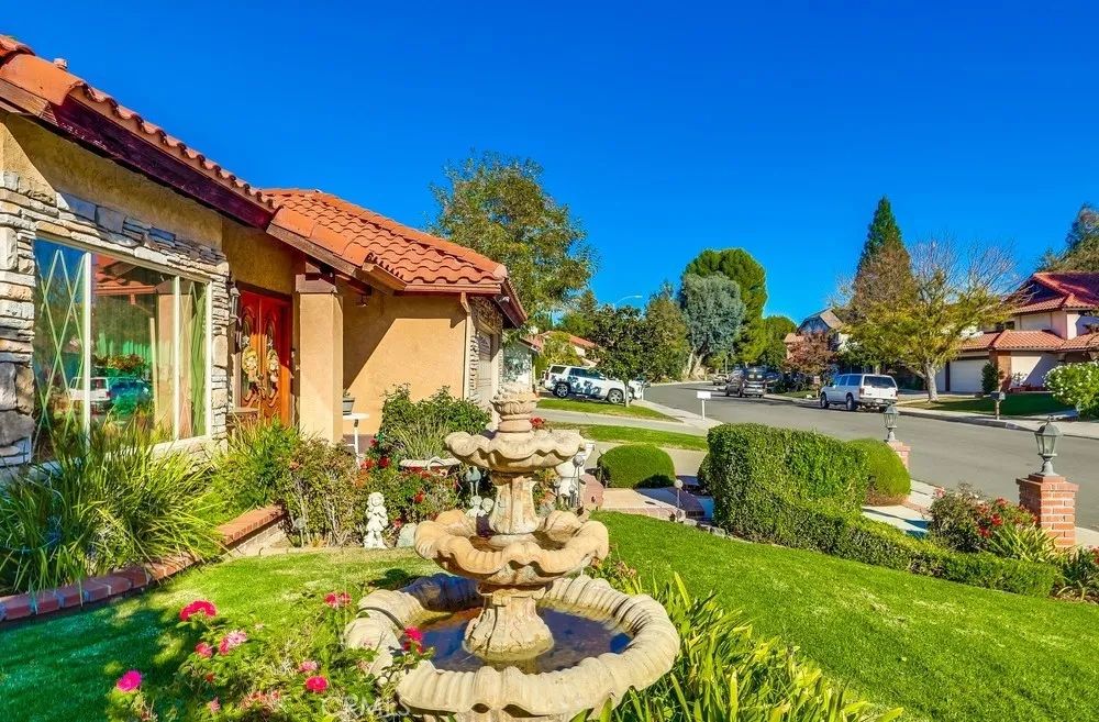 Saugus, California 91350, United States, 4 Bedrooms Bedrooms, ,3 BathroomsBathrooms,Residential,Active,244805