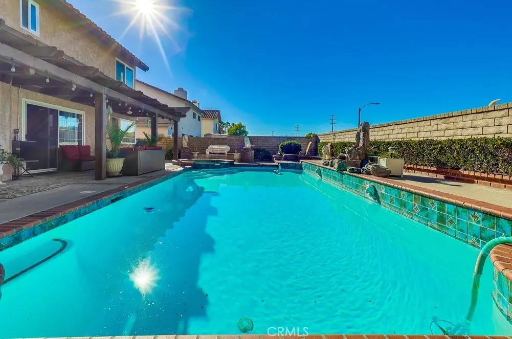 Saugus, California 91350, United States, 4 Bedrooms Bedrooms, ,3 BathroomsBathrooms,Residential,Active,244805