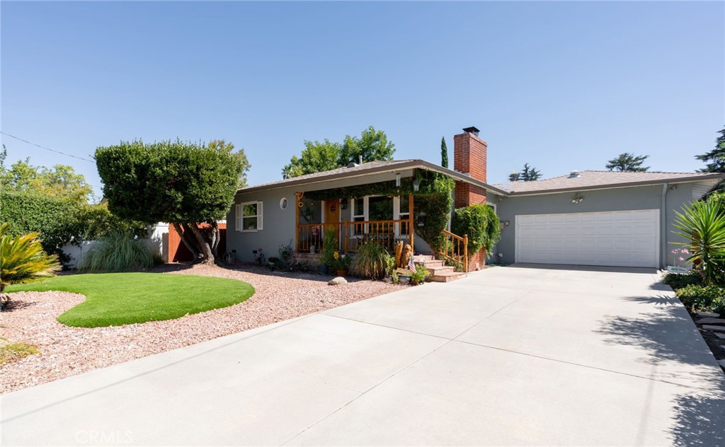 This inviting 2-bedroom, 1.5-bath single-family home offers 1,088 square feet of comfortable living space on a generous 10,400 square foot lot. Perfectly located within walking distance to downtown and Yucaipa Performing Arts Center, it combines convenience with thoughtful upgrades and unique character. This home showcases hardwood floors throughout the family room and bedrooms, premium laminate flooring in both kitchen and bonus room, tile flooring in the sunroom, enclosed patio and bathrooms—a thoughtful mix of style and durability throughout. Inside you'll find a warm and inviting layout, highlighted by natural light and a cozy atmosphere. The spacious lot provides plenty of room for outdoor enjoyment, gardening, golf practice, or potential expansion. Whether you're looking for a first home, a downsizing opportunity, or an investment in a prime location, this property is full of potential.
Don’t miss your chance to own this exceptional home—where charm, upgrades, and a desirable location come together perfectly.
