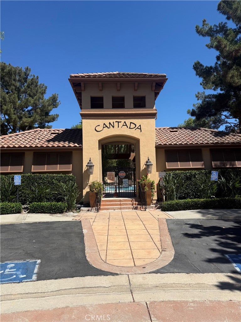 2645 Dietrich DR