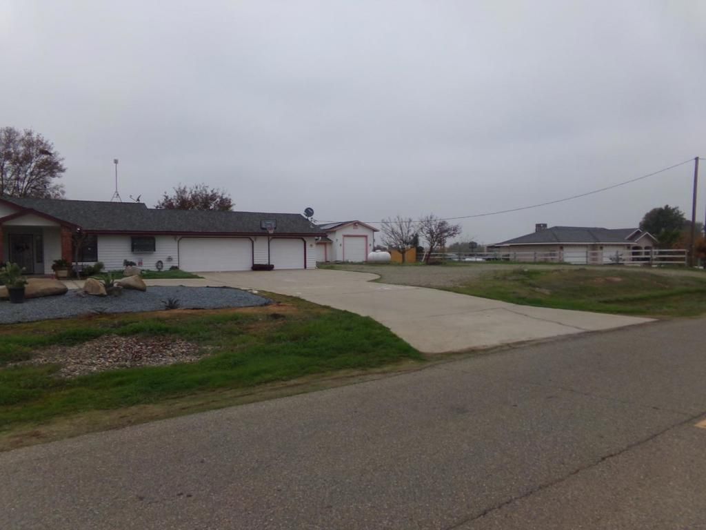 Photo of 19650 Road 31, Madera, CA 93638 (MLS # ML82029743)