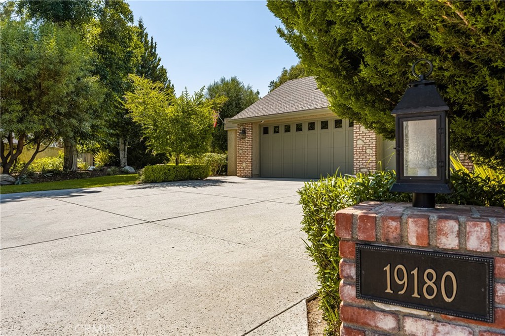 19180 Palm Vista