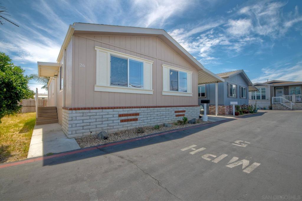 26 Bahama Dr
