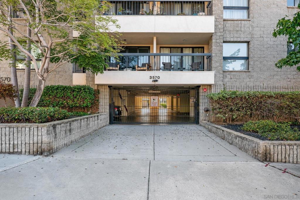 3570 First Ave 19