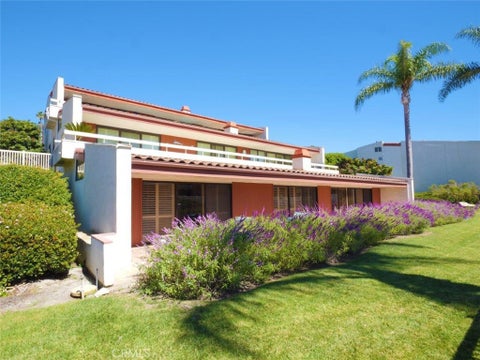 Photo of 2121 W 25th ST #3, San Pedro, CA 90732 (MLS # PV26213373)