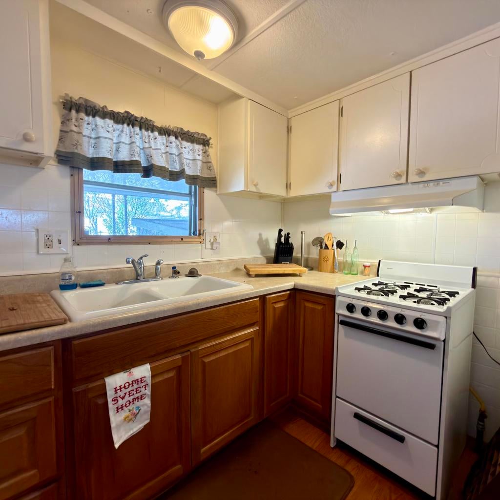 18801 Roberts Road 54
