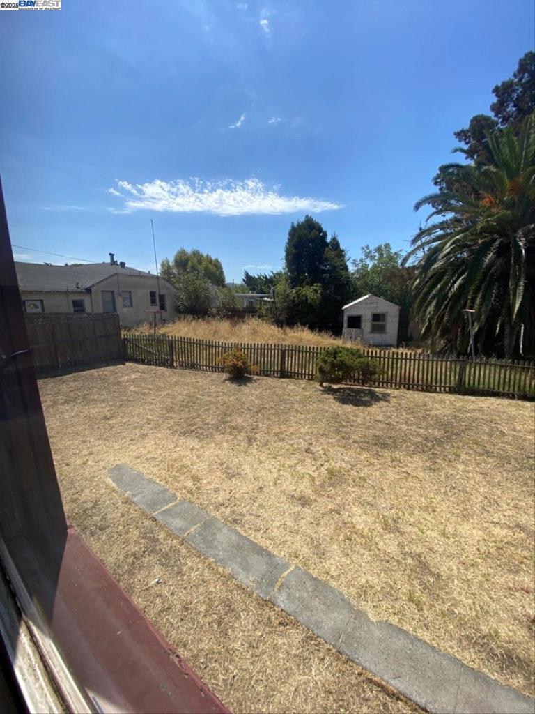 WEST MANOR - Residential