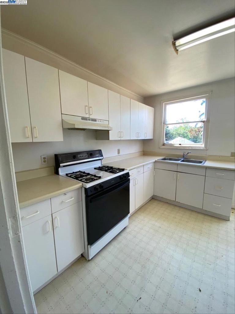 WEST MANOR - Residential