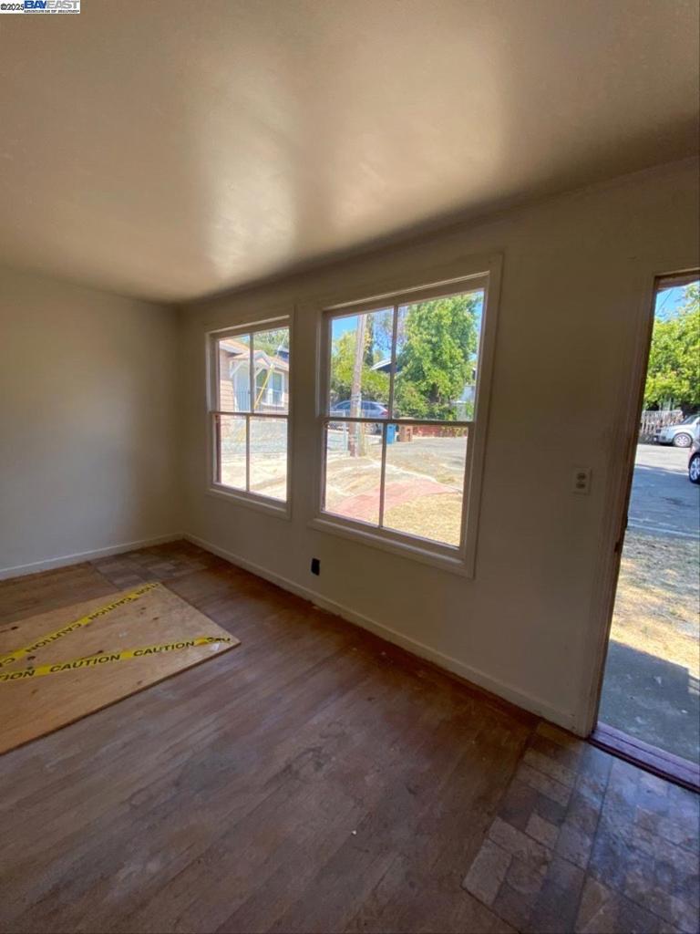 WEST MANOR - Residential