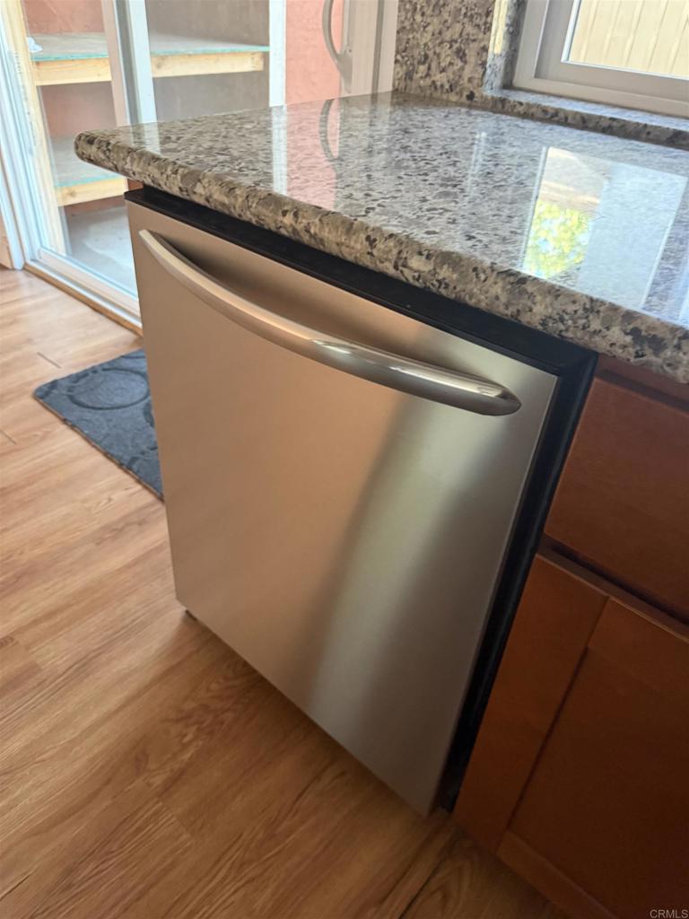 1652 E Summertime Drive 2