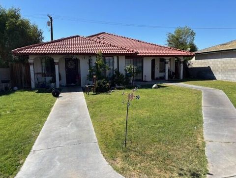 Photo of 33443 Rancho Vista Drive, Cathedral City, CA 92234 (MLS # 219144952DA)