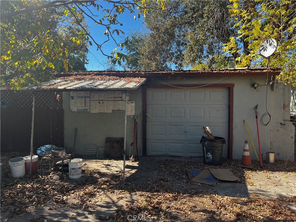 970 Armstrong Street